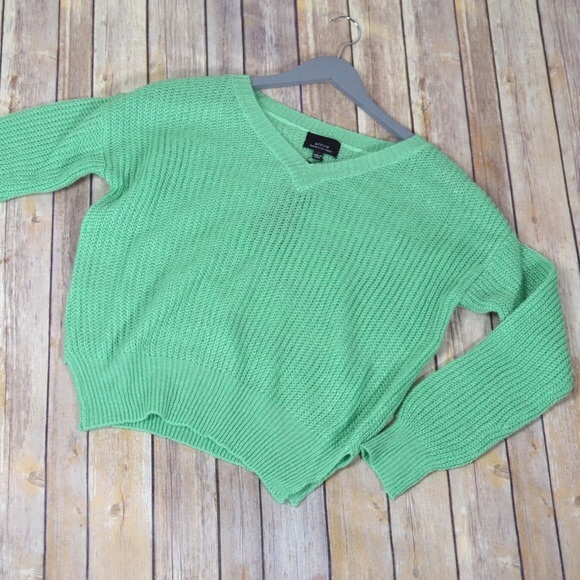 Sweaters - CUTE WINTER SWEATER