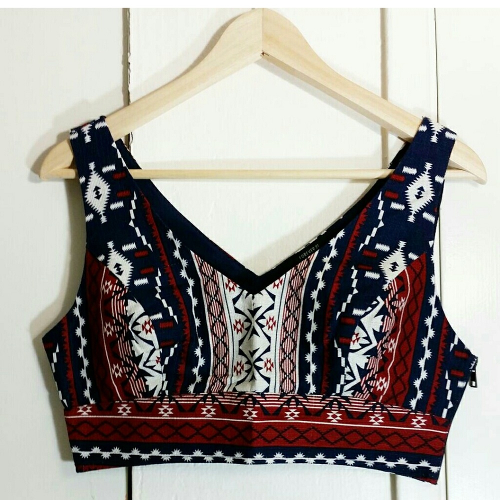 🆕 Tribal print Crop Top