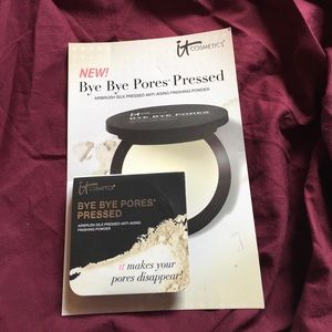 It Cosmetics Bye Bye Pores Pressed
