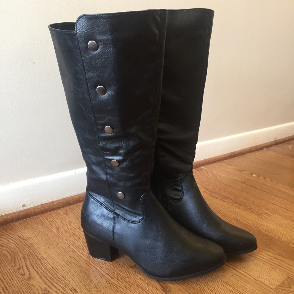 13 wide Avenue Black knee boots 13w 12w