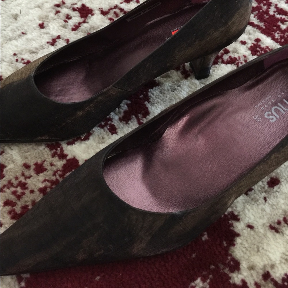 Romus new shoes