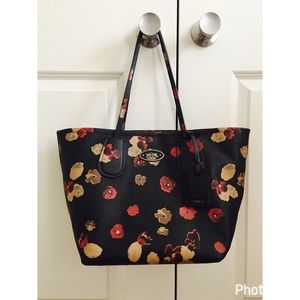 Authentic Coach Taxi Tote in Floral Print Leather