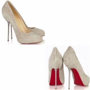Christian Louboutin Suede Pumps size 39