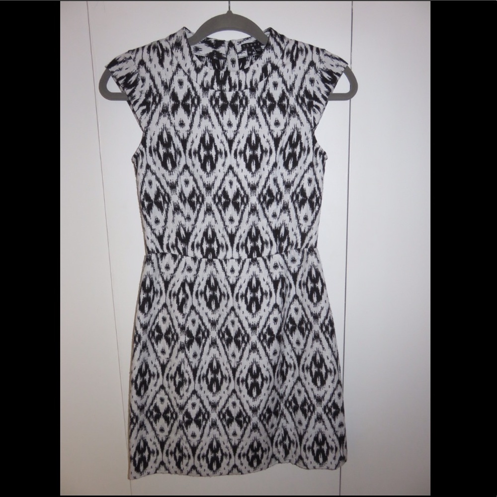 Theory black and white dress