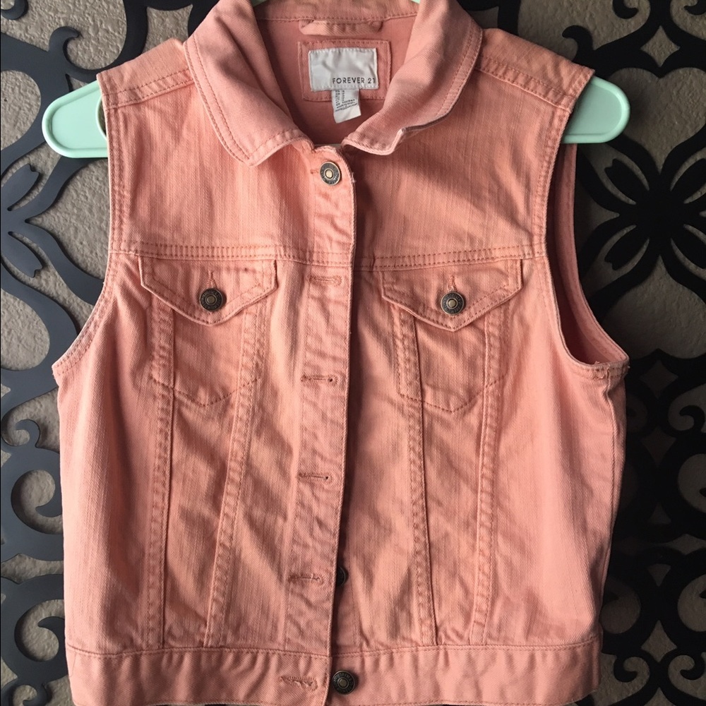 🔸Forever 21 Vest🔸