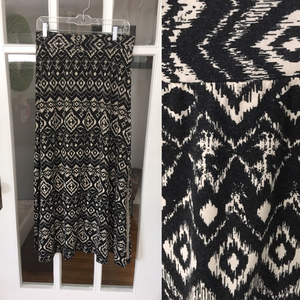 Printed maxi skirt