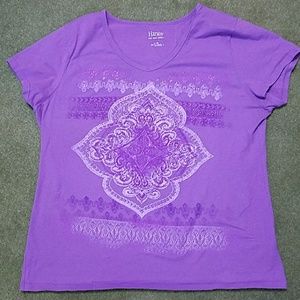 Hanes Live Love Colors t-shirt