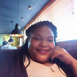 Meet your Posher, Tina