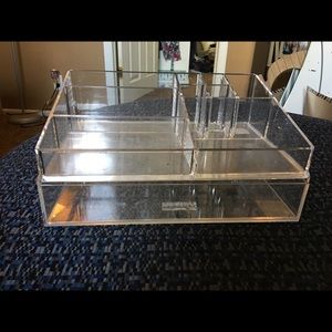 Acrylic makeup holder