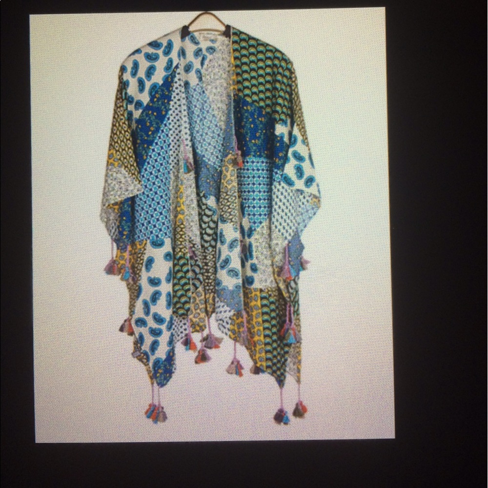 SUE & KRIS Blue/yellow patchwork tassel trim kimono
TROPICAL KIMONO NWT