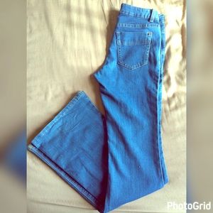 Flared Jeans in Great Condition!👖