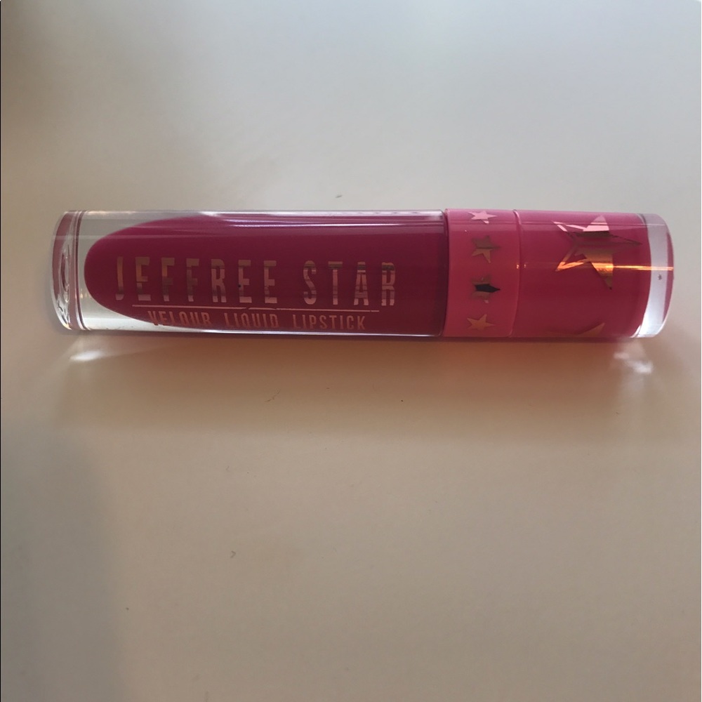 Jeffree Star Velour Liquid Lipstick in Masochist