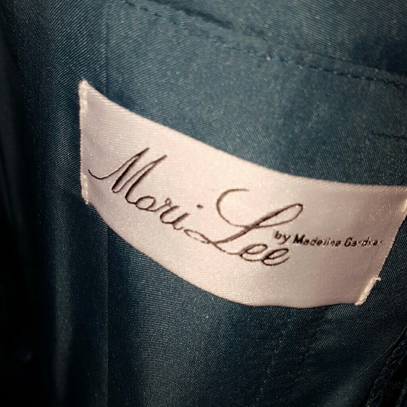 Dress - Picture 4 of 4