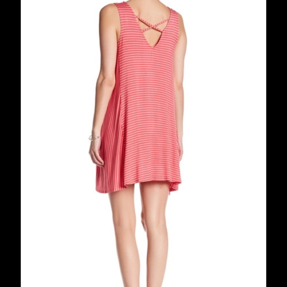 Sleeveless Dress !🔥💖 - Picture 2 of 2
