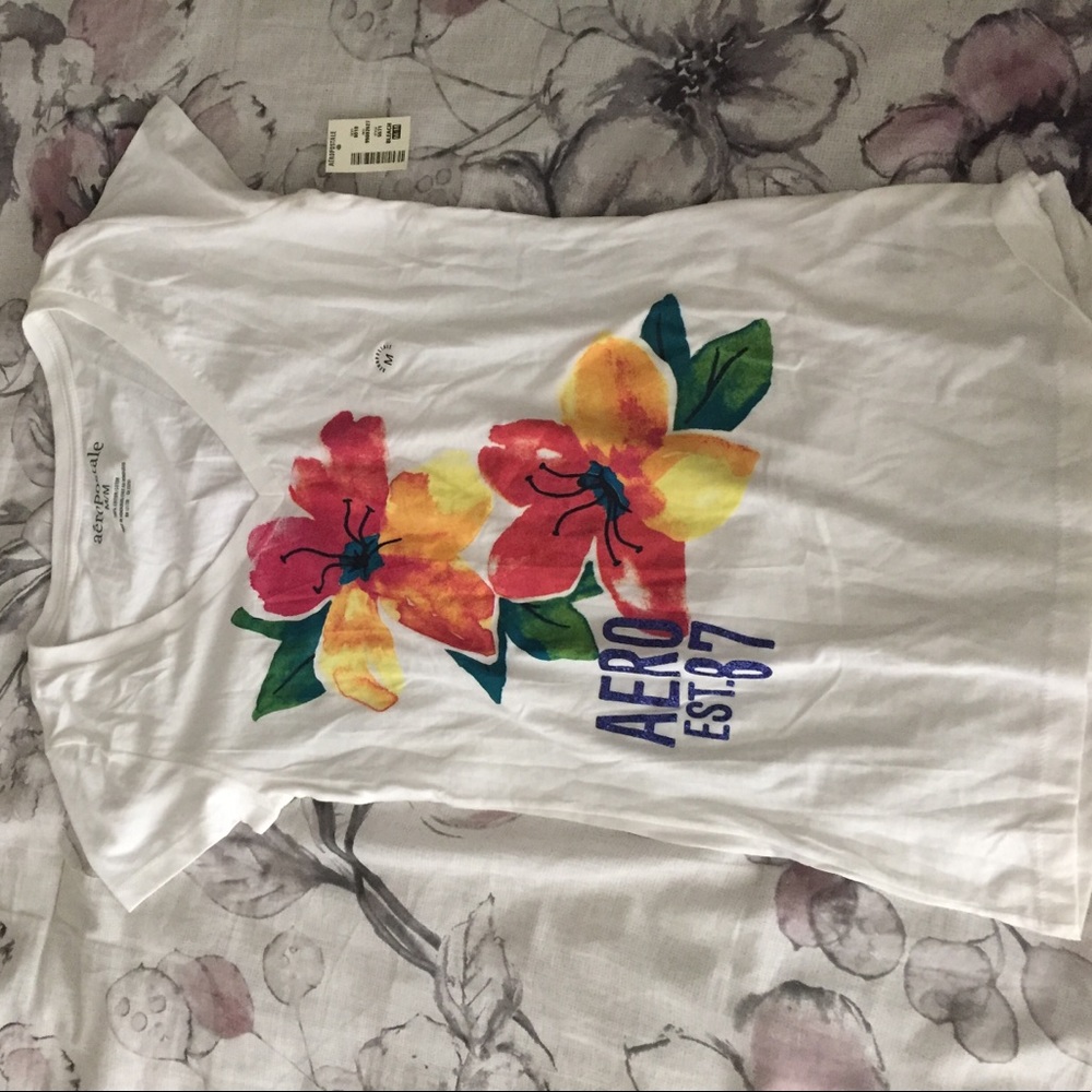 Aeropostale Medium T-Shirt