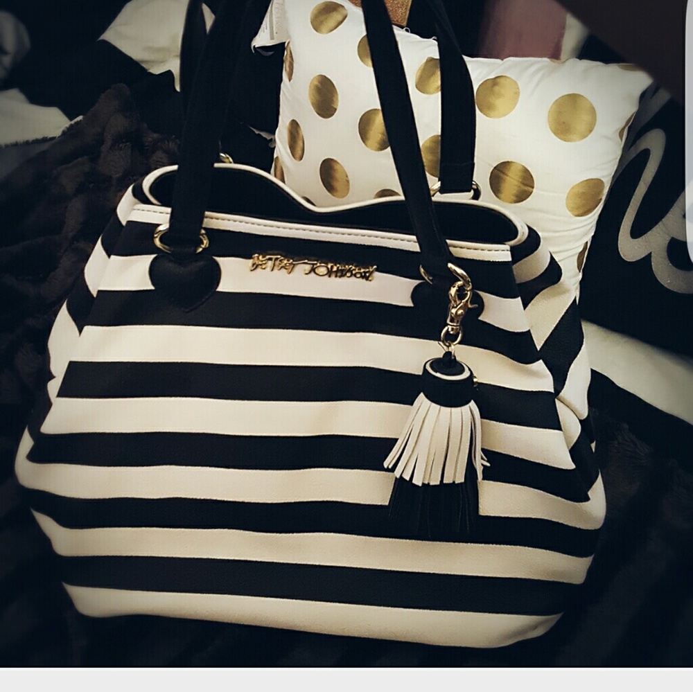 Striped betsey johnson tote!!!!