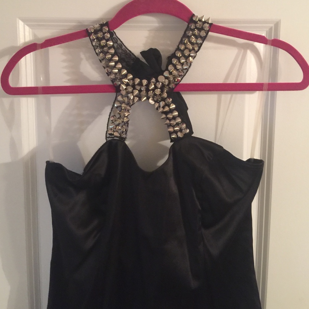 Black detailed dress