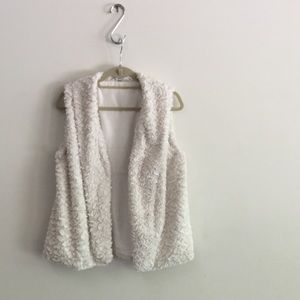 HALF PRICE SALE!!! Cream Faux Fur Vest