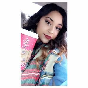 Meet your Posher, Abby