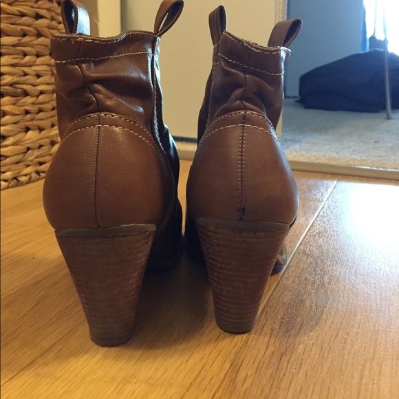 Brown booties. - Picture 2 of 4