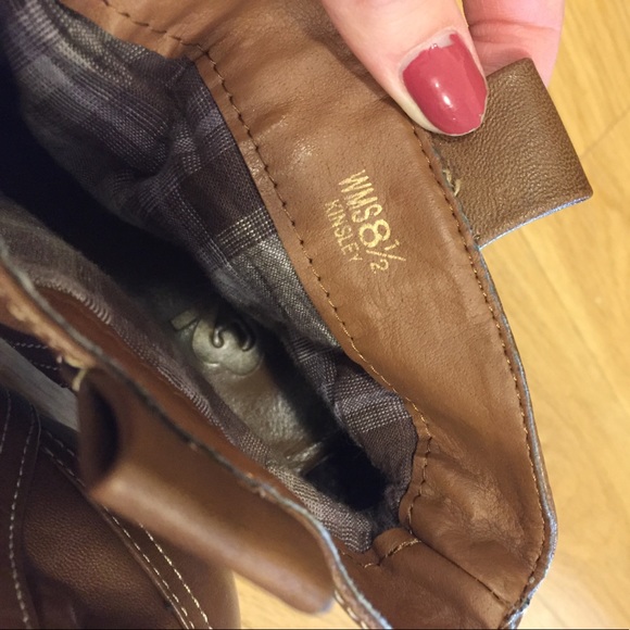 Brown booties. - Picture 3 of 4