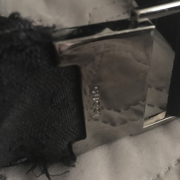 Black Gucci purse. - Picture 2 of 8