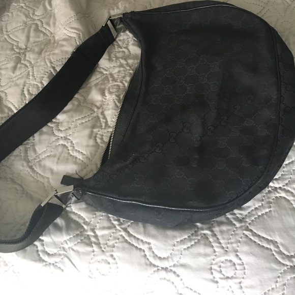 Black Gucci purse. - Picture 5 of 8