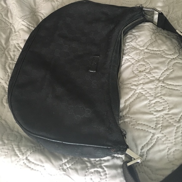 Black Gucci purse. - Picture 6 of 8