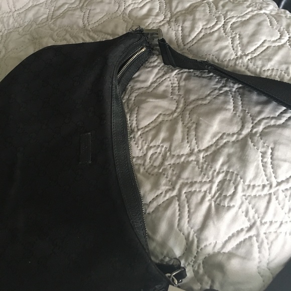 Black Gucci purse. - Picture 7 of 8