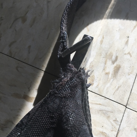 Black Gucci purse. - Picture 3 of 8