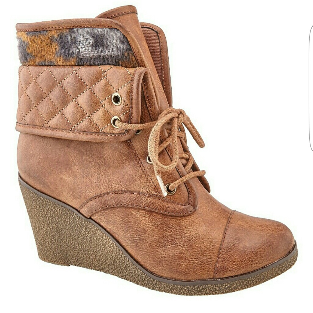 1 DAY SALE!!!!!  Z London Salley Ankle Booties
