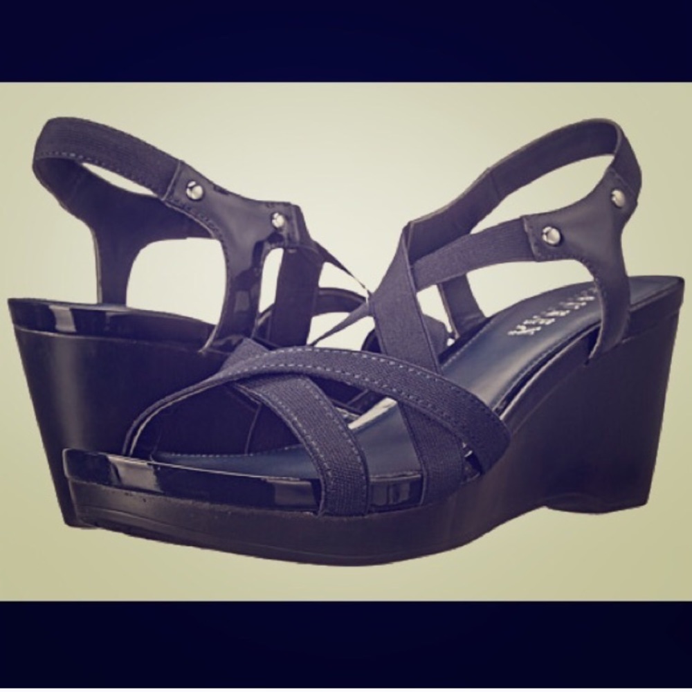 💕 NWT Ralph Lauren Rikki wedge sandal