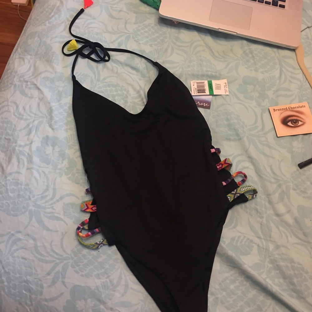 💕Never Worn💕Isabella Rose Black Swimsuit