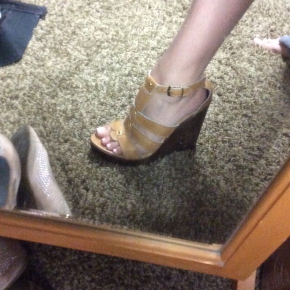 Steve Madden wood and leather wedges - Picture 7 of 7
