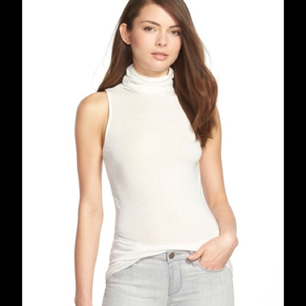 Reduced 🔥Chelsea Sleeveless Top🔥