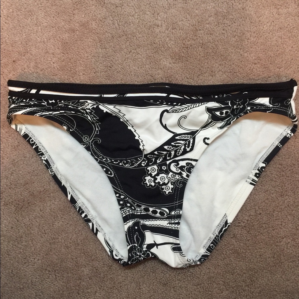 NWOT Tommy Bahama paisley bottoms