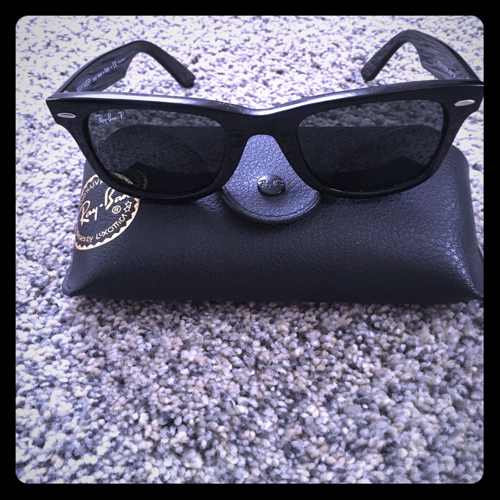 Ray Ban Classic Black Wayfarers