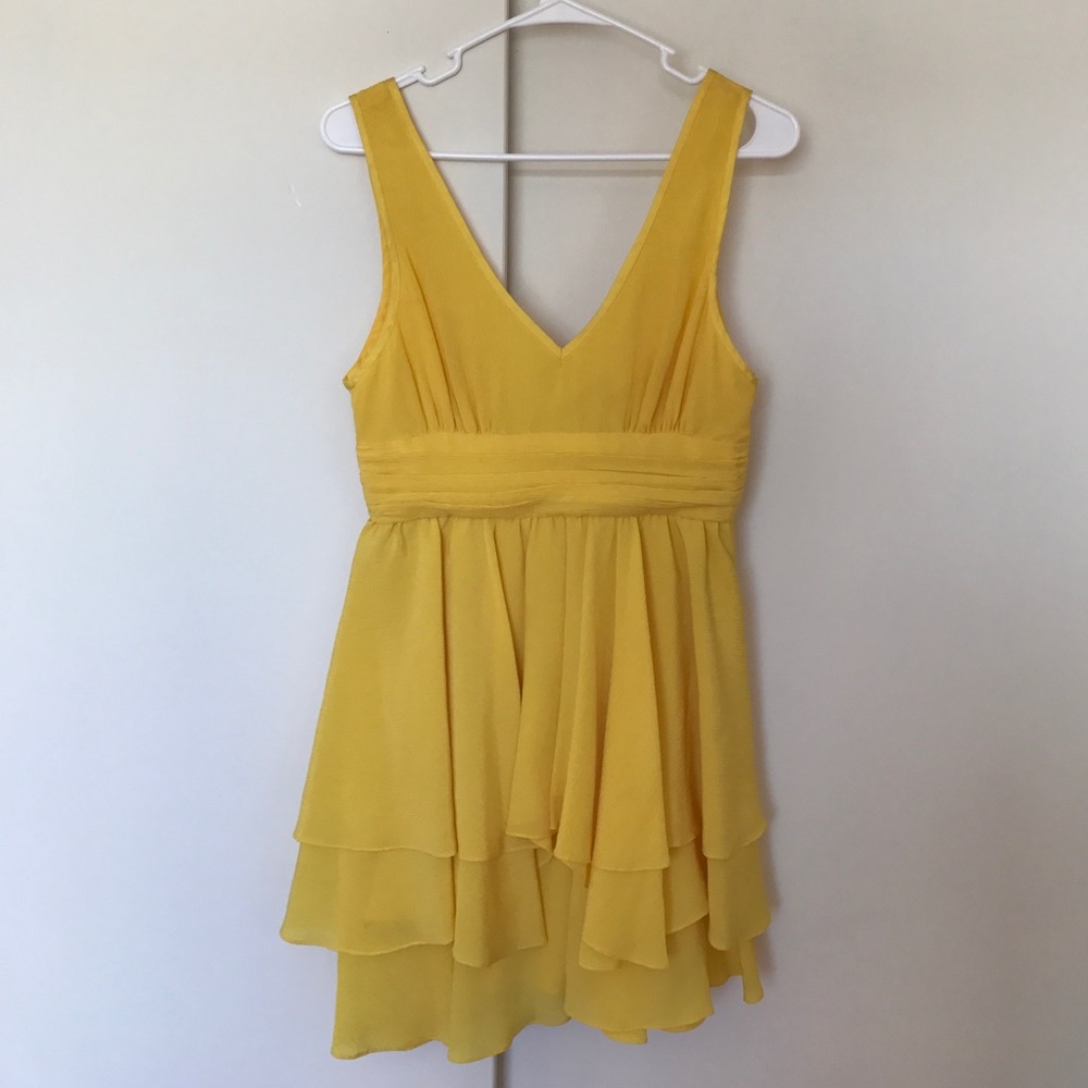 Thread Social 100% silk ☀️ yellow dress