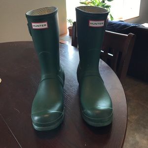 Green hunter boots: OFFERS WELCOME