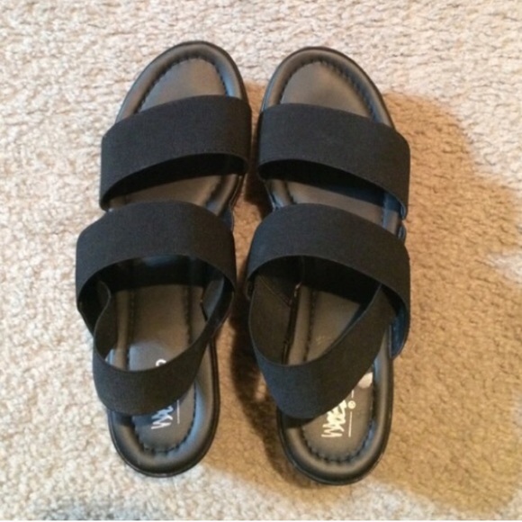 Forever 21 Shoes - Chunky platform sandals