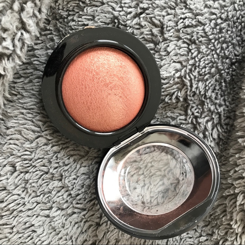 MAC mineralized blush
