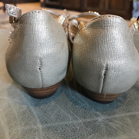 Eric Javits Gold Sandals - Picture 3 of 4