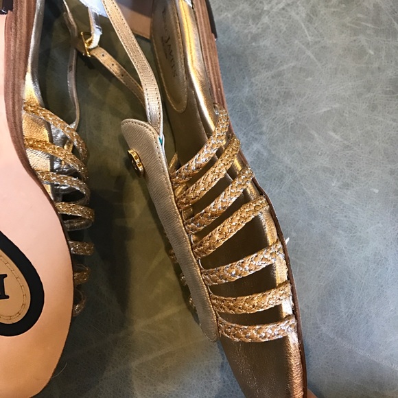 Eric Javits Gold Sandals - Picture 4 of 4