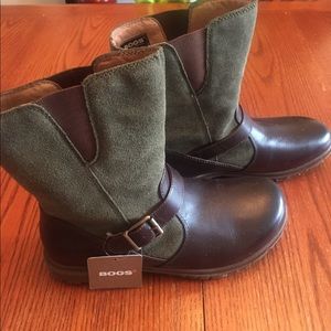BOGS waterproof leather boots