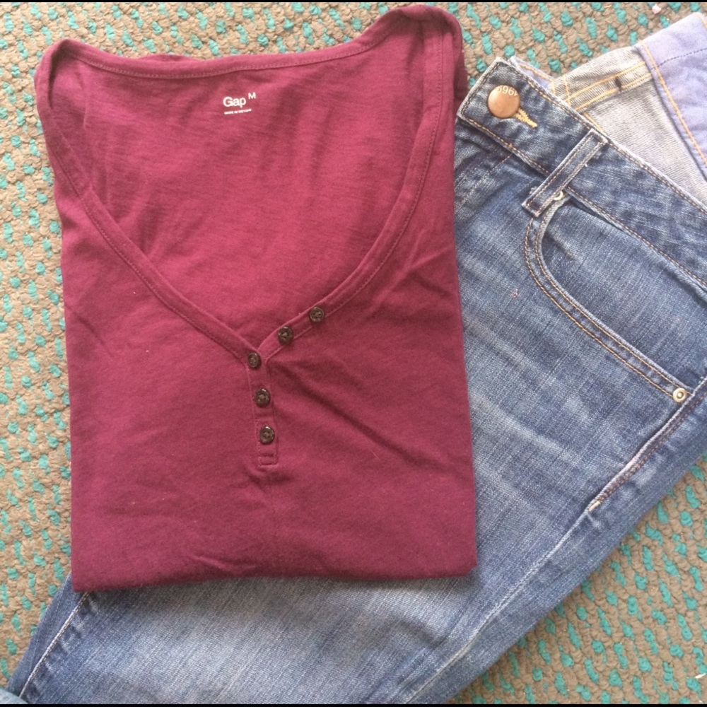 Gap plum long sleeve Henley