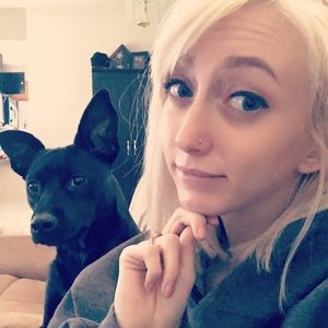 Meet your Posher, Devin