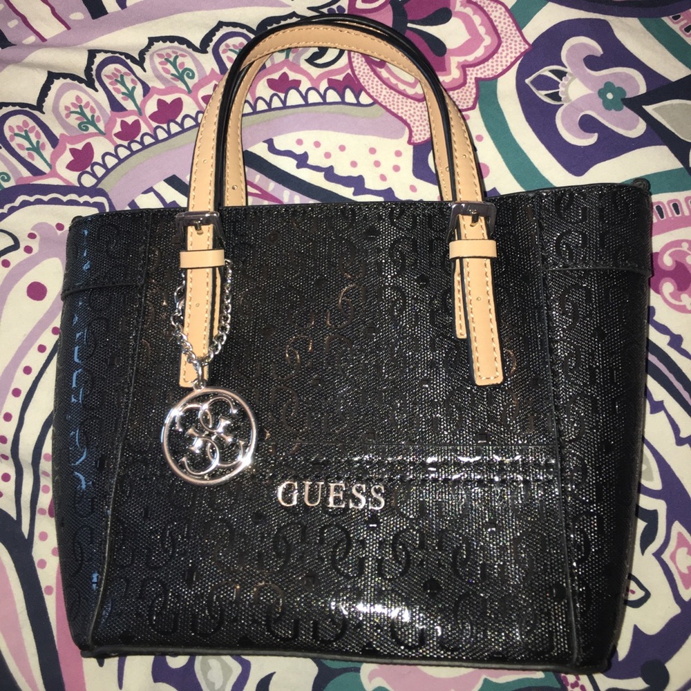 GUESS PURSE