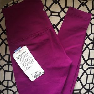 Wunder under pants