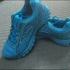 Brooks Adrenaline GTS 15