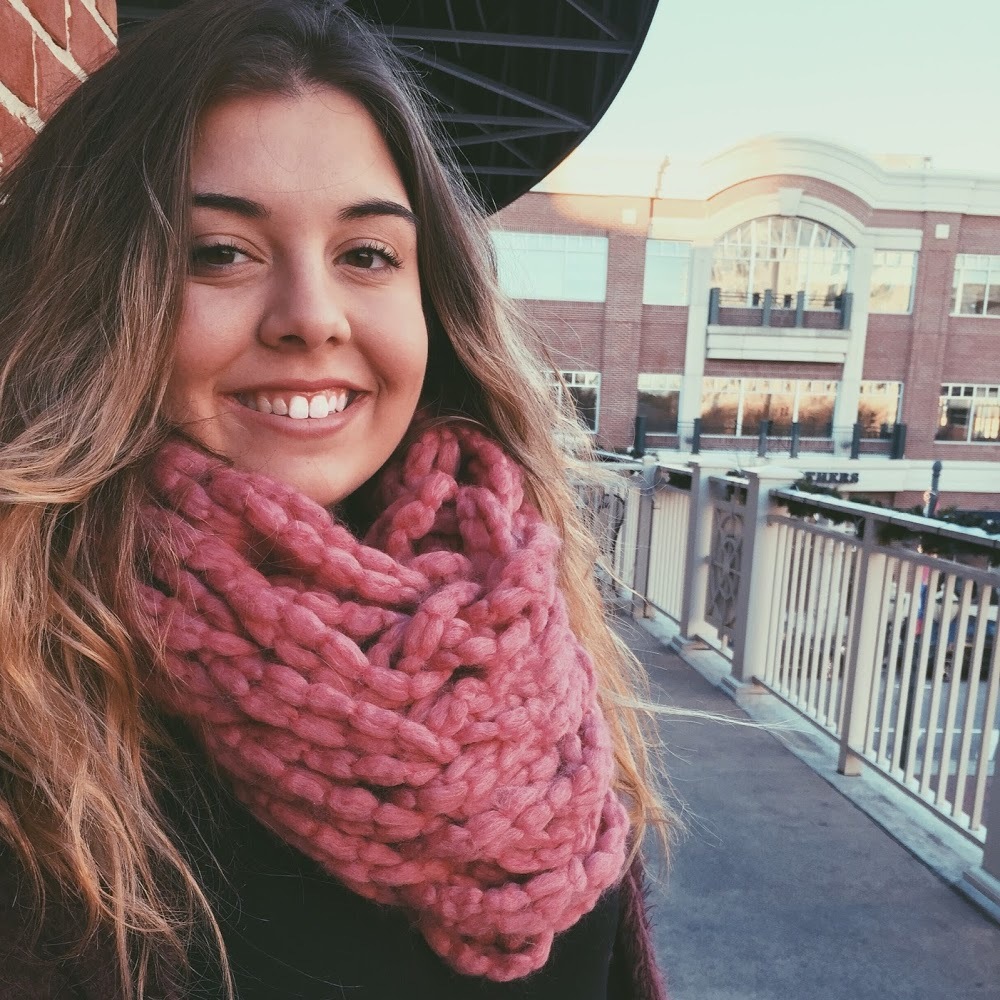 Meet your Posher, Julia